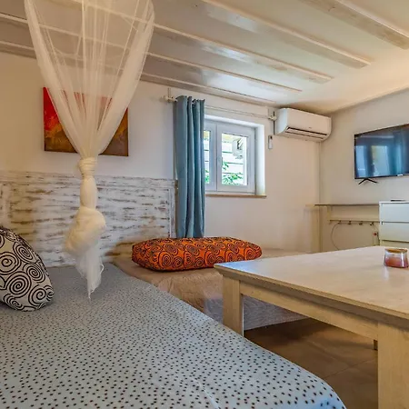 Gorgeous In With Sauna Hébergement de vacances *