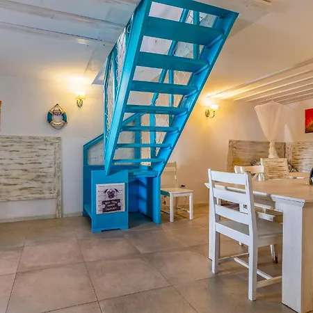 Gorgeous In With Sauna Hébergement de vacances Premantura