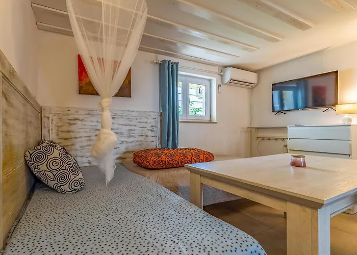 Gorgeous In With Sauna Hébergement de vacances *